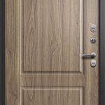 Входная металлическая дверь ШТОРМ (Термо) букле черный/ Орех пекан